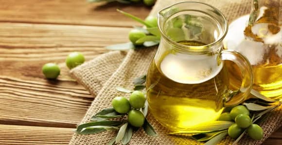 Ile oliwy z oliwek pić dziennie, aby poprawić zdrowie i samopoczucie?
