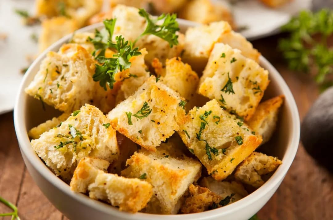 Co zrobić z chleba na obiad? Pyszne przepisy na wykorzystanie czerstwego chleba