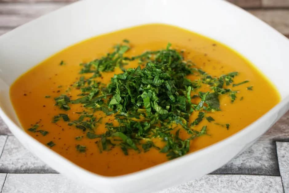 Czym przyprawić zupę dyniową, aby uzyskać wyjątkowy smak?